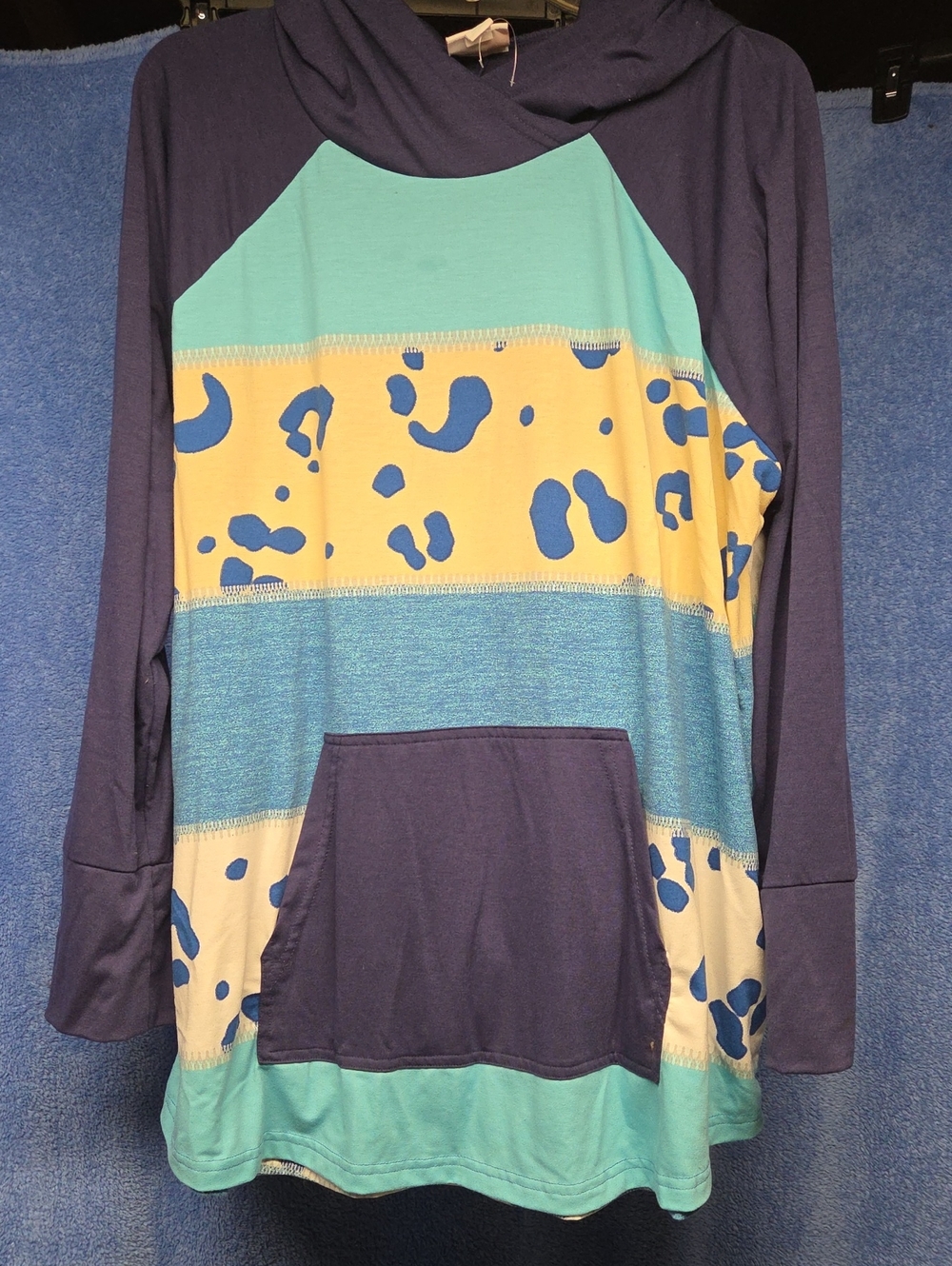 LuLaRoe Navy and Teal Colorblock Top